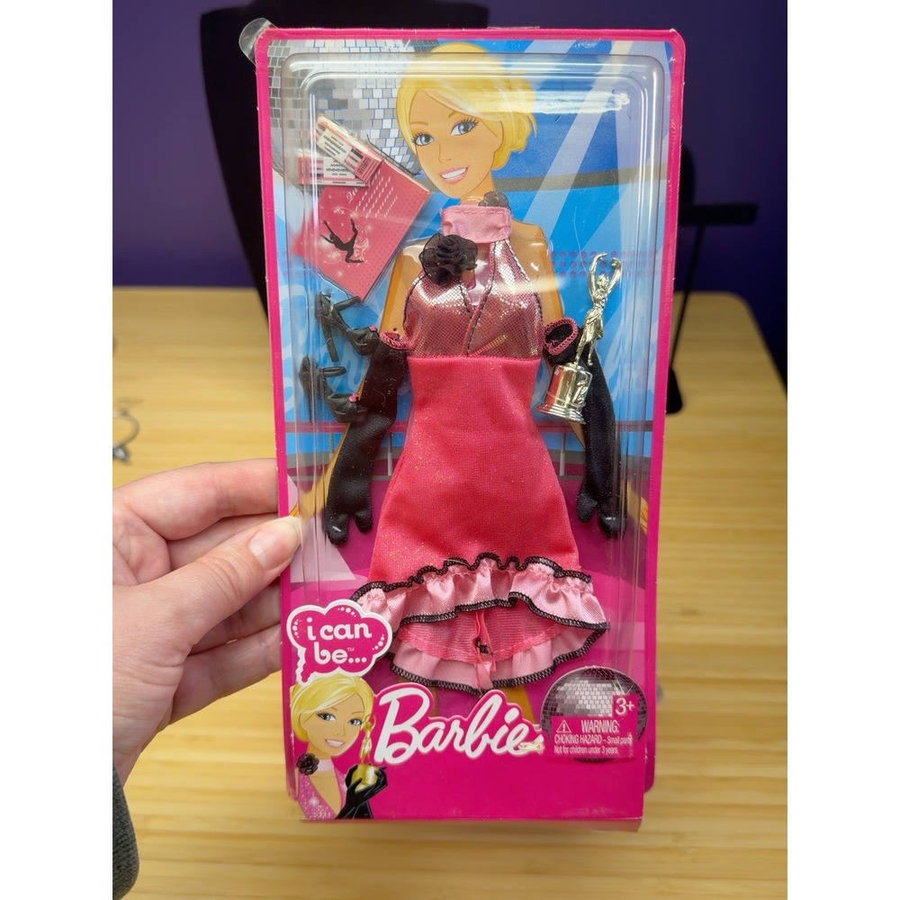 Barbie I Can Be Dancer Fashion T7543 Dress Shoes Trophy 2010 New Damaged Box